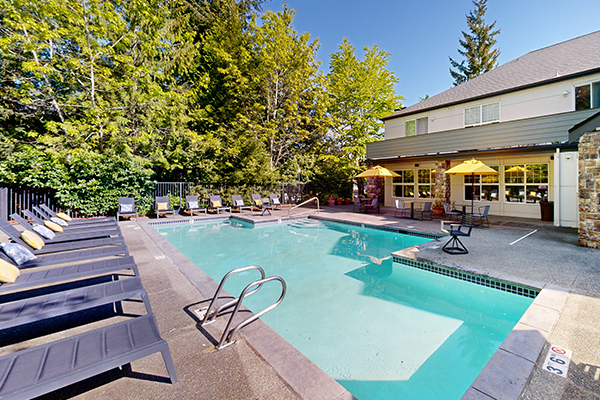 Outdoor swimming pool