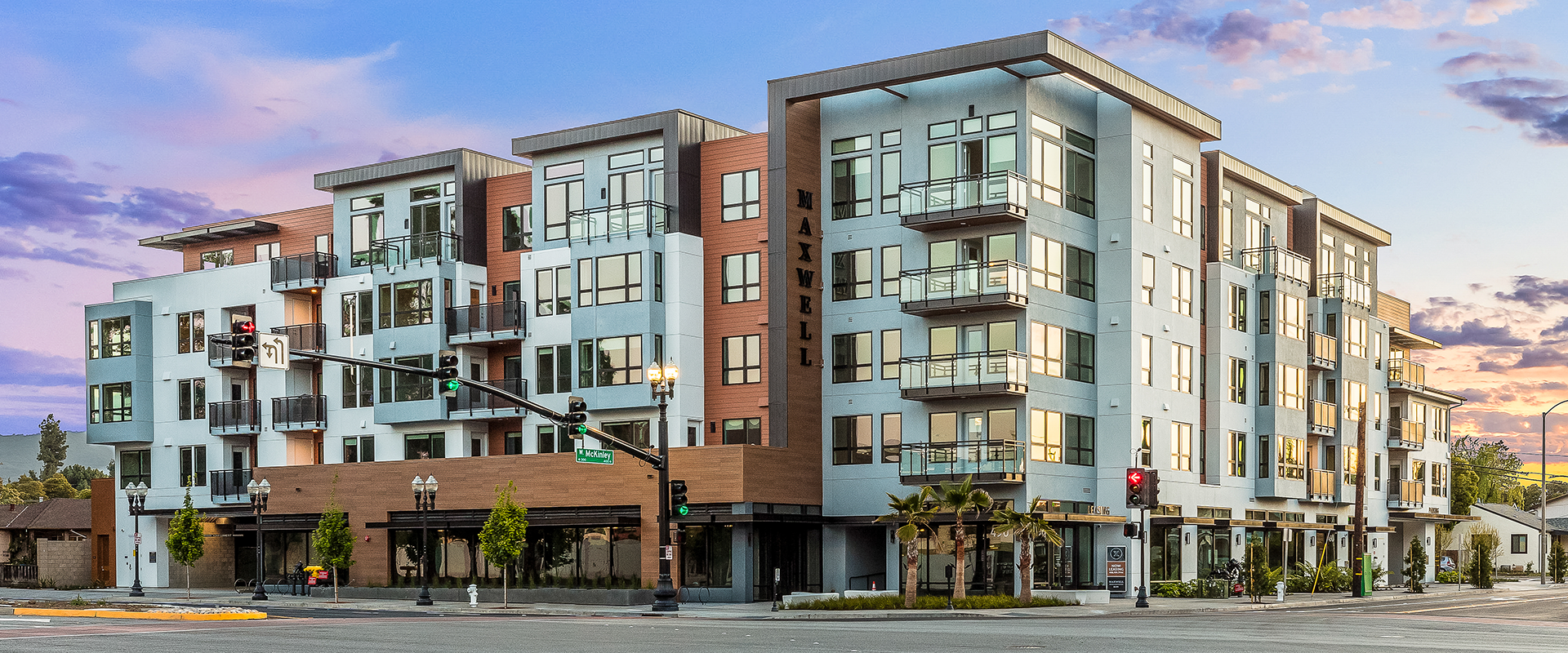 Smart home building outside view | Maxwell Sunnyvale | Essex Apartment Homes